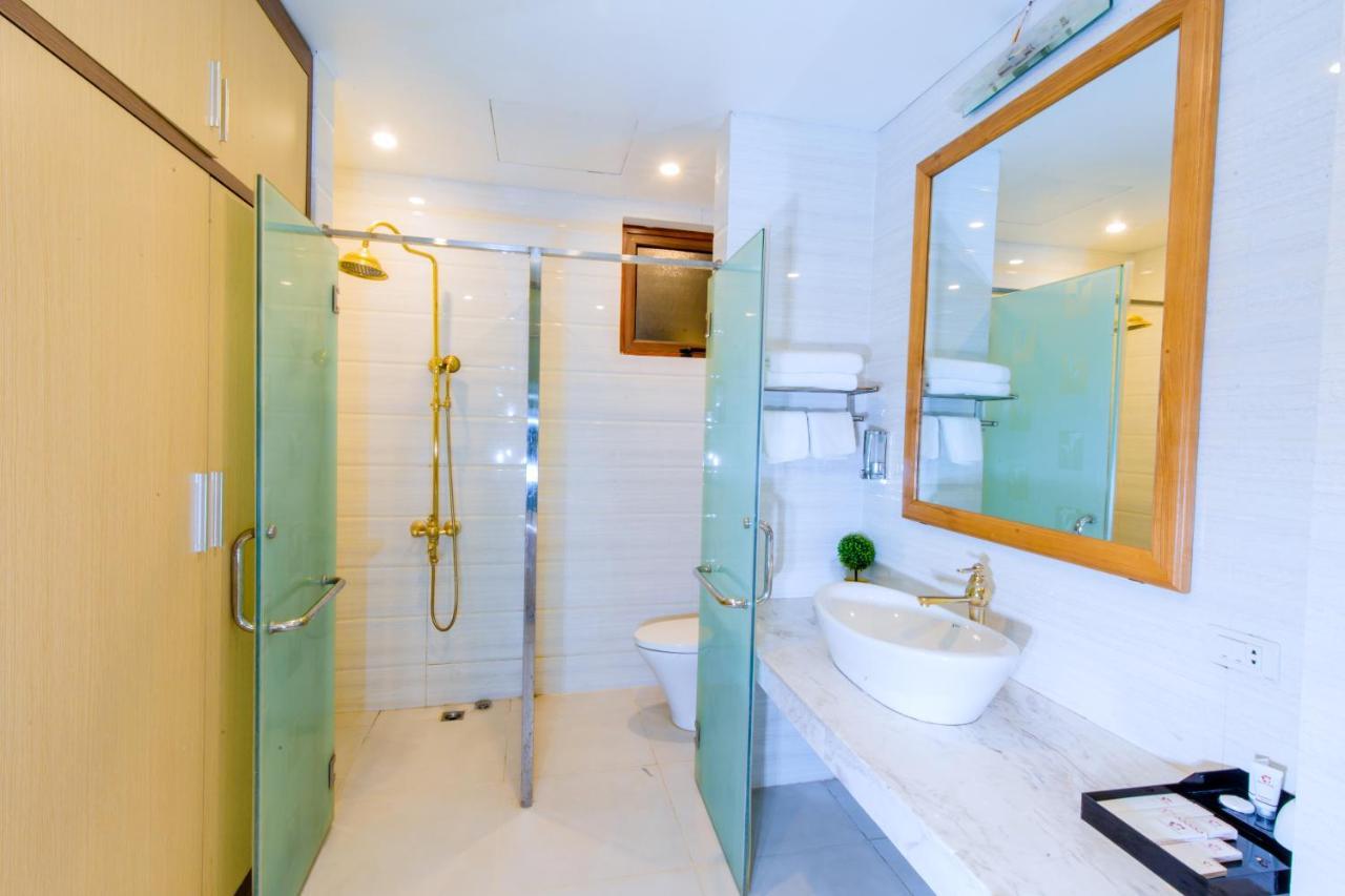 Hoa Dao Hotel Hòa Bình Esterno foto