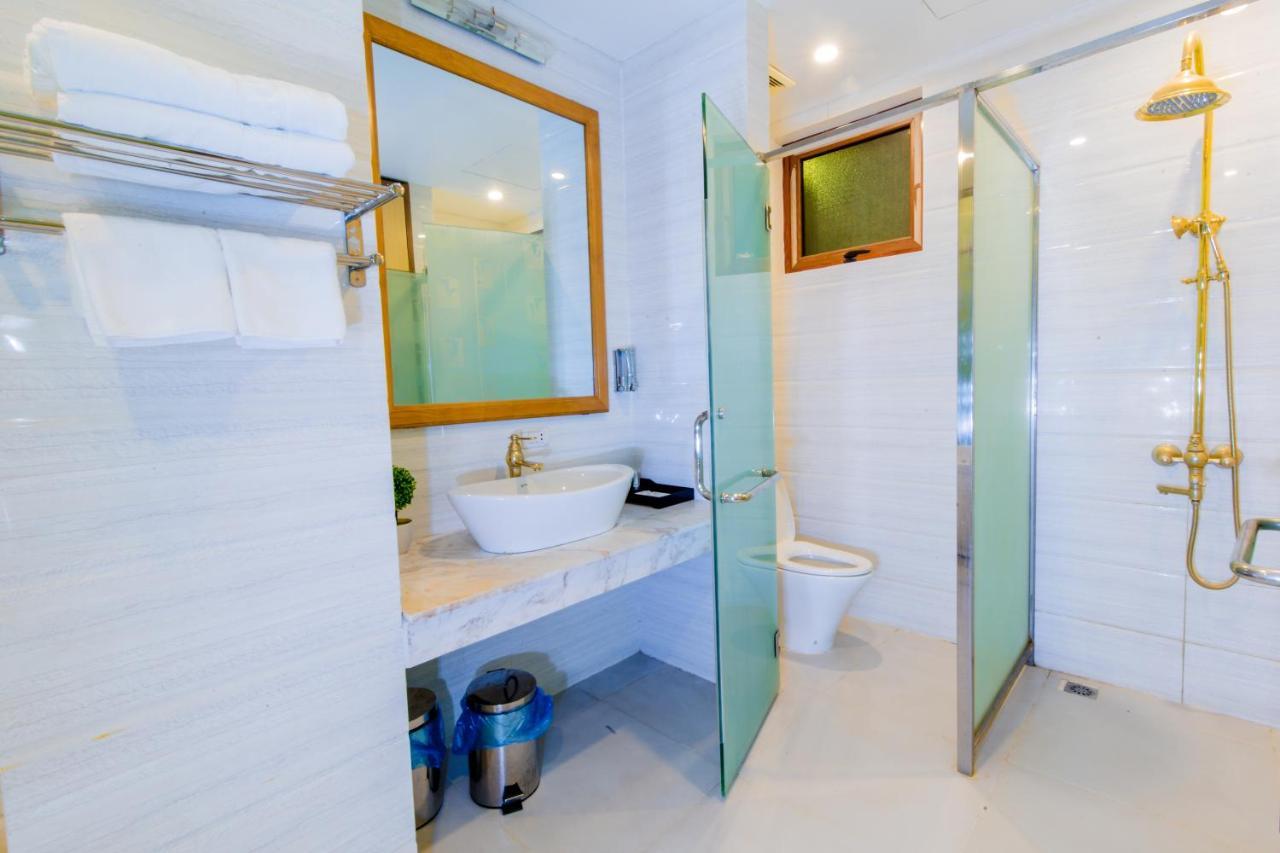 Hoa Dao Hotel Hòa Bình Esterno foto