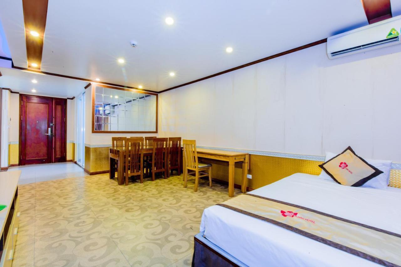 Hoa Dao Hotel Hòa Bình Esterno foto