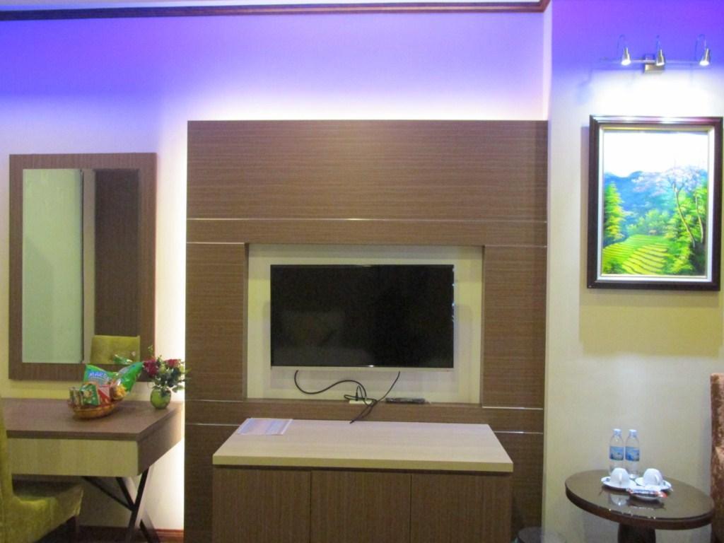 Hoa Dao Hotel Hòa Bình Esterno foto