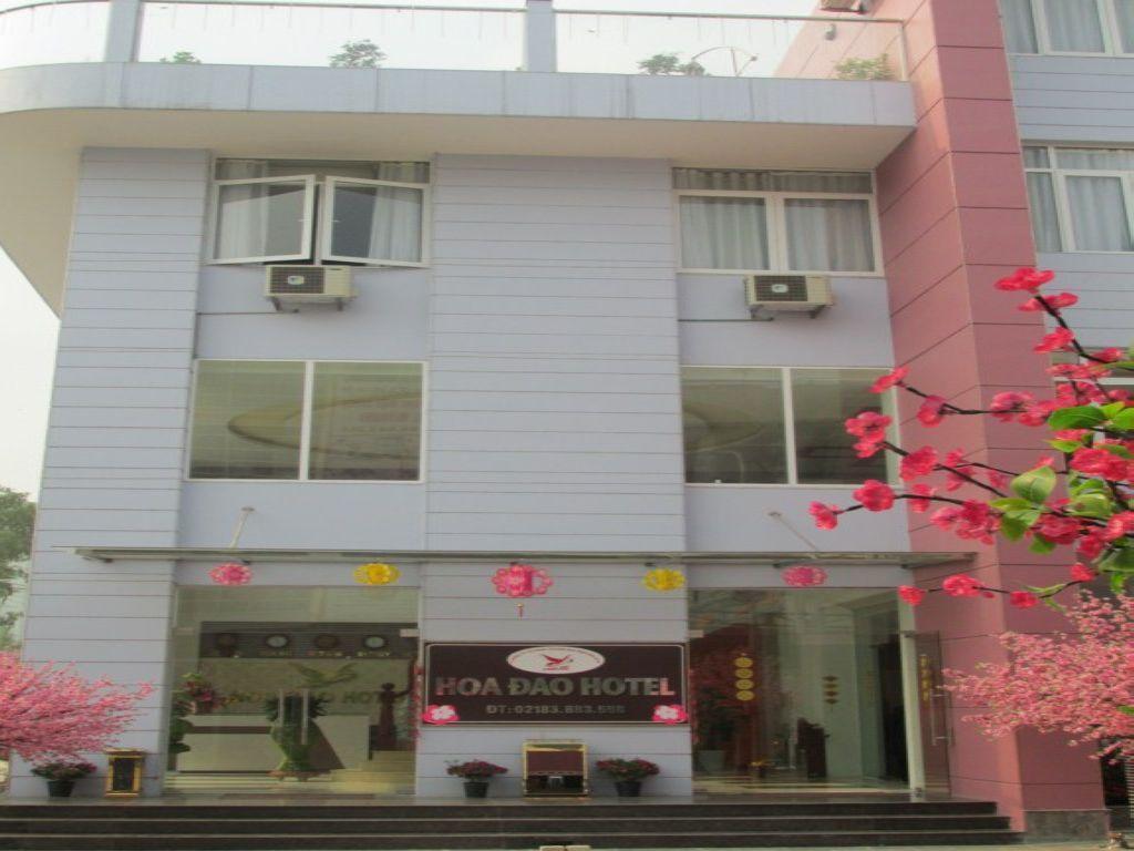 Hoa Dao Hotel Hòa Bình Esterno foto