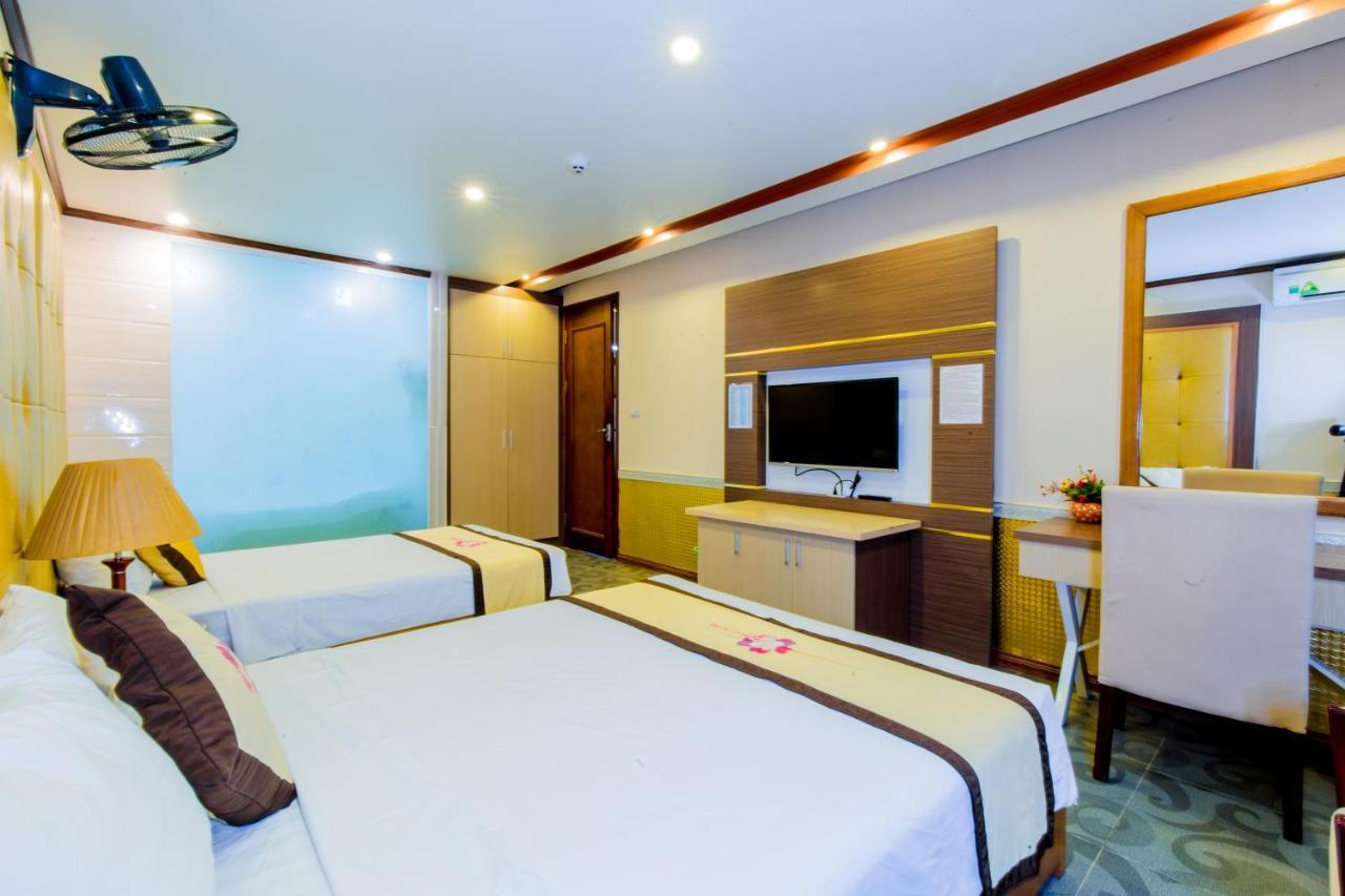 Hoa Dao Hotel Hòa Bình Esterno foto