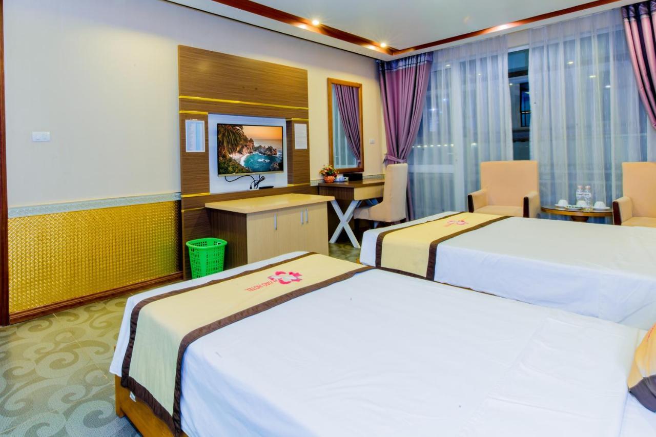 Hoa Dao Hotel Hòa Bình Esterno foto