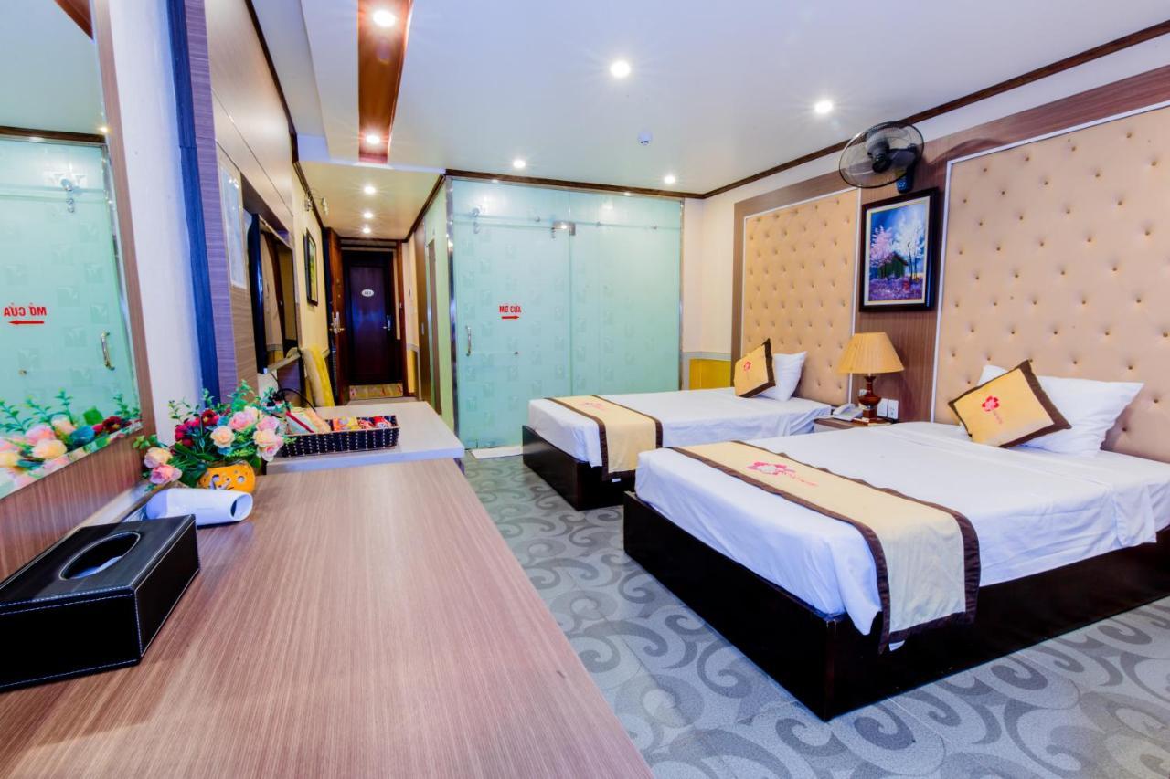 Hoa Dao Hotel Hòa Bình Esterno foto